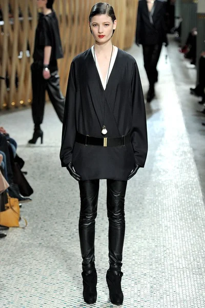 Look 34